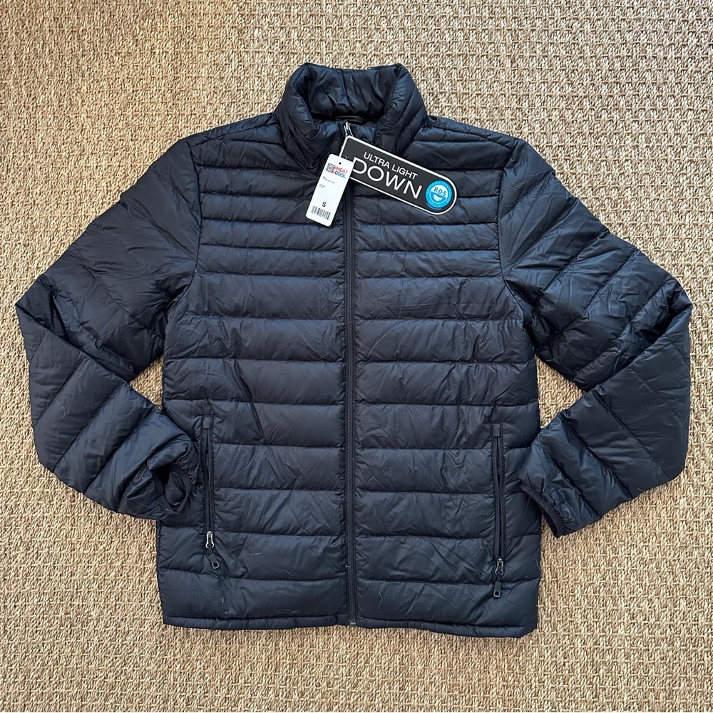 NWT 32 Degrees Ultra Light Down Zip-Up Jacket. Men’s Size Small.